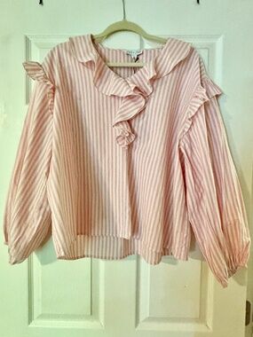 Feminine Ruffle High-Low Pastel Pink Blouse-L